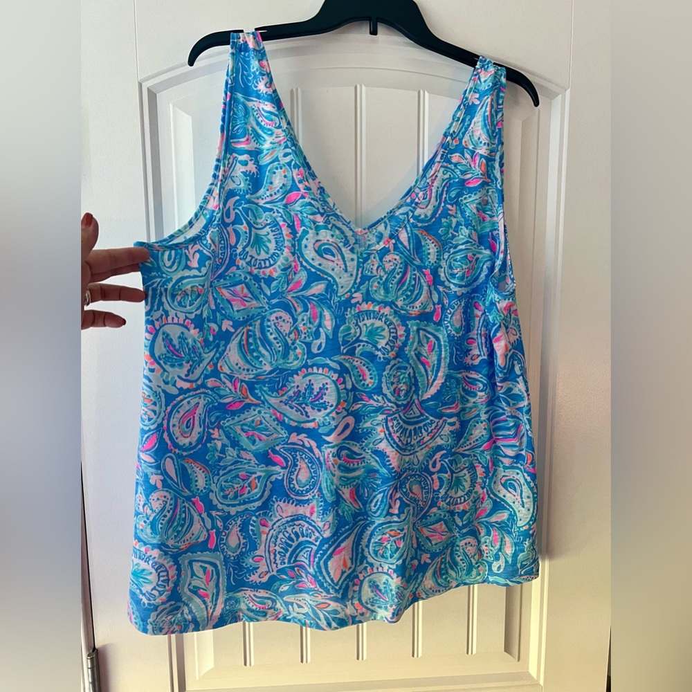Lilly Pulitzer v neck Tank - beautiful pattern. Never worn.